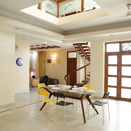 Nomads Nest Hostel ไฮเดอราบัด ภายนอก รูปภาพ