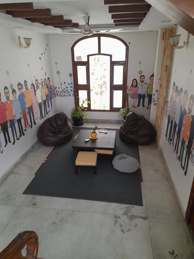 Nomads Nest Hostel ไฮเดอราบัด ภายนอก รูปภาพ