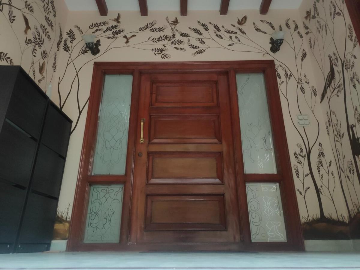 Nomads Nest Hostel ไฮเดอราบัด ภายนอก รูปภาพ