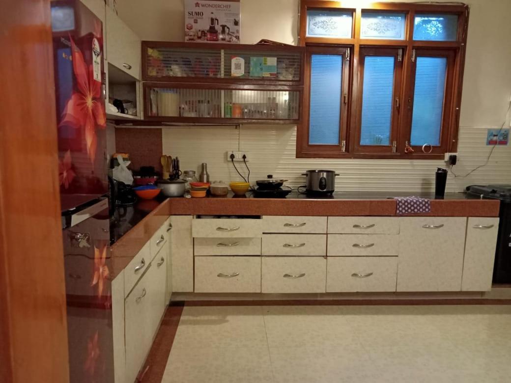 Nomads Nest Hostel ไฮเดอราบัด ภายนอก รูปภาพ