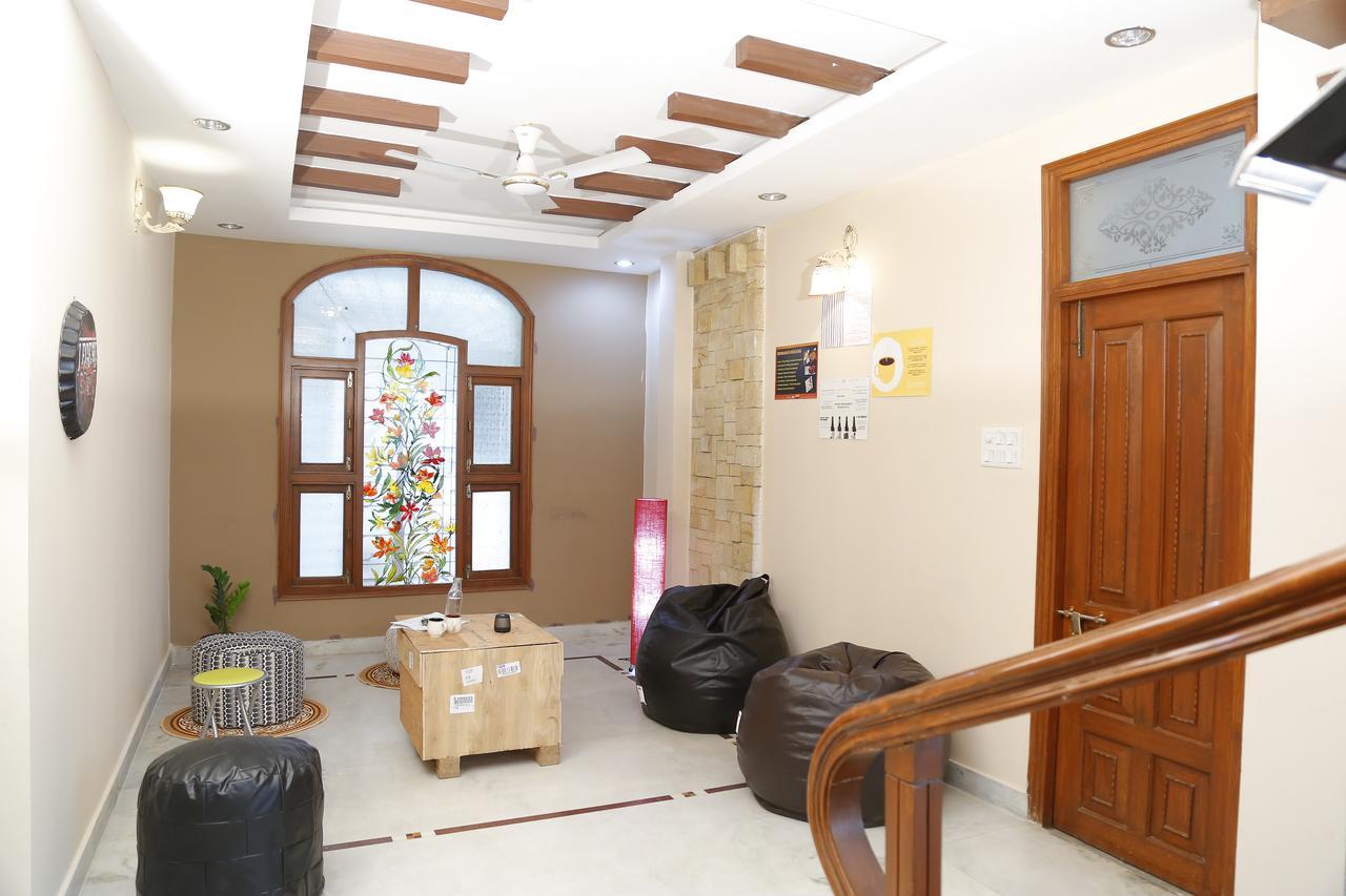 Nomads Nest Hostel ไฮเดอราบัด ภายนอก รูปภาพ